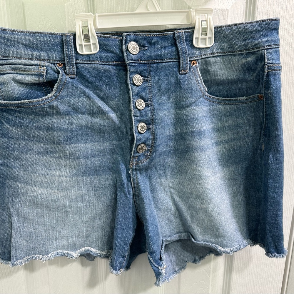 High Rise 5 button Jean shorts